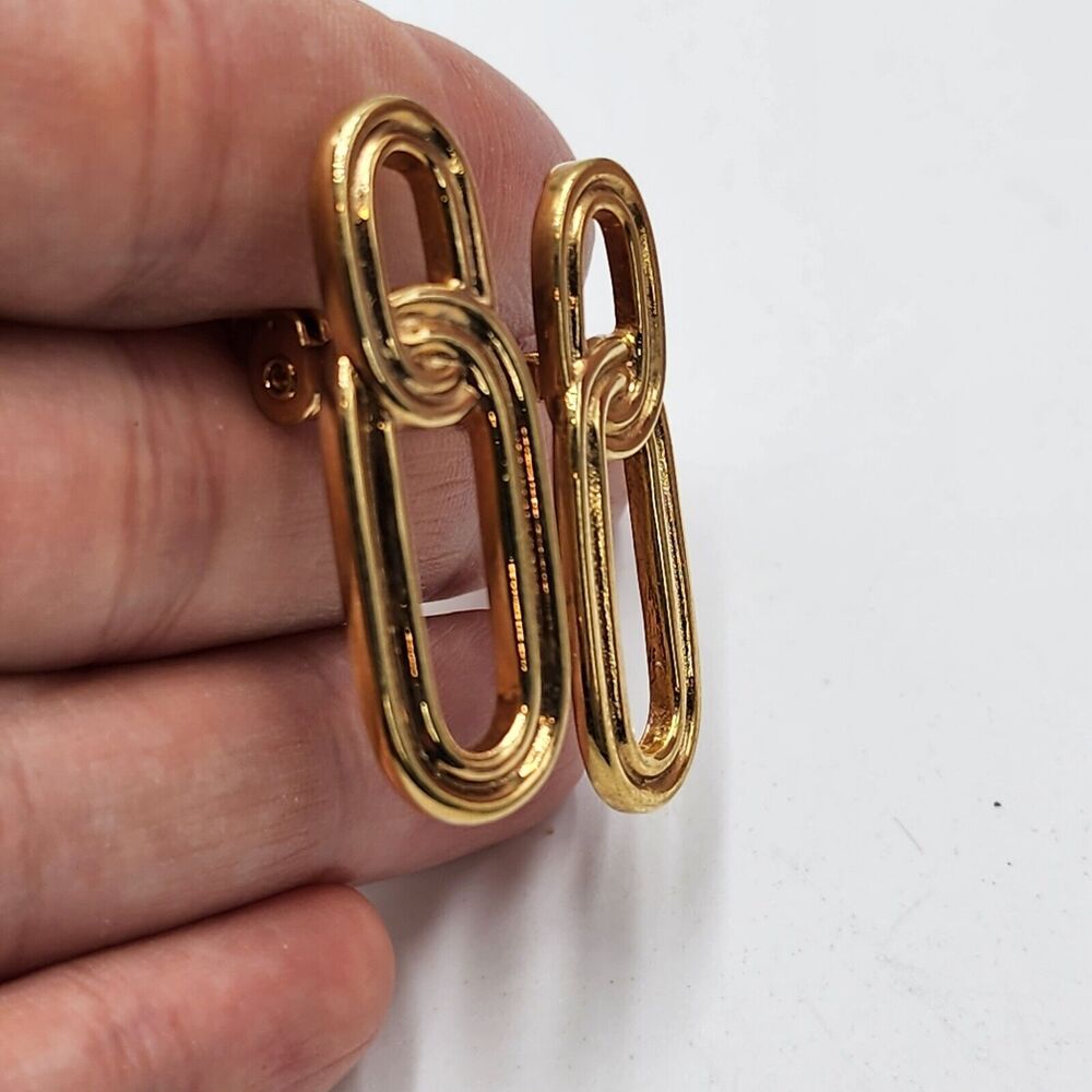Vintage Monet Gold Tone Rare Chain Clip-On Dangle Earrings Long Chic Unique - Picture 2 of 5